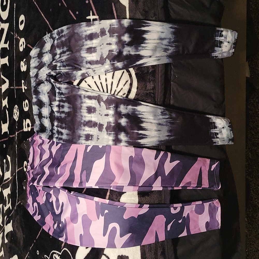 2 Pair Scrunch Butt Leggings